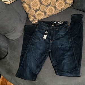 Fashion Nova super soft curvy skinny jeans size 7, NWT